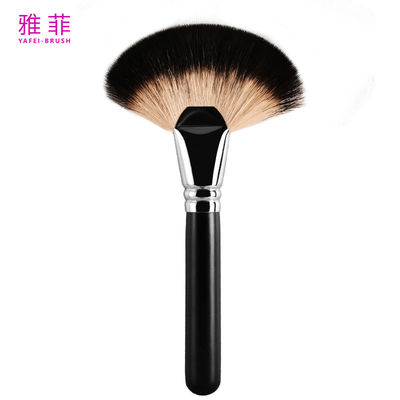 comprare A14 Pennelli per trucco professionale per peli di animali Pennello per polvere a ventaglio singolo di bellezza fabbricazione online