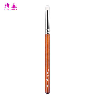 comprare F18 Single Eye Shadow Brush Capelli di capra bianchi Macchia di spazzola Maniglia di legno Personalizzare 100% Controllato fabbricazione online